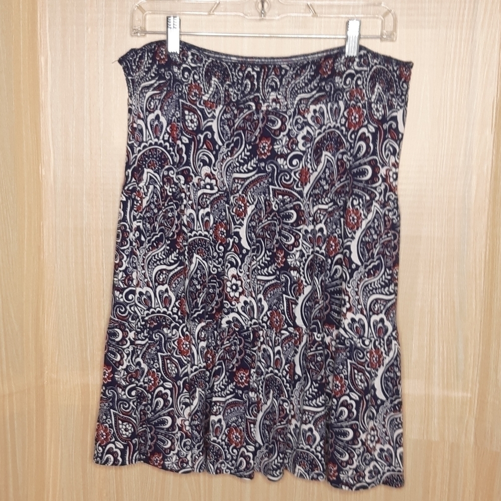 St. John’s Bay Petite a line Americana skirt. LRG
